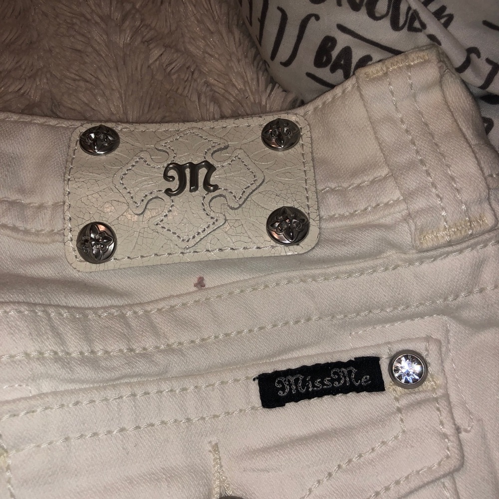 White miss me jeans worn only once briefly!